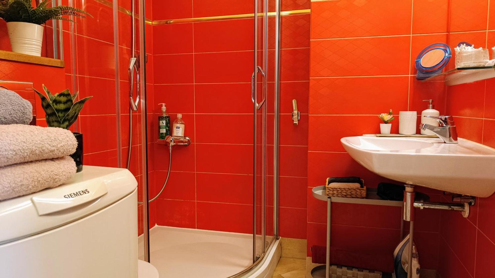 Julia Lacplesa Apartments Riga Room photo